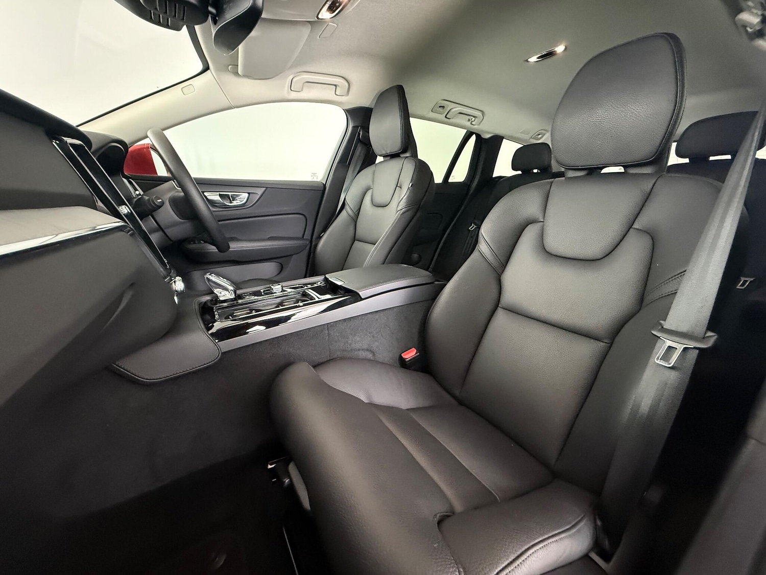 Used Volvo V60 2021 for sale - 77244094: Photo 12