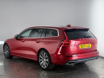 Used Volvo V60 2021 for sale - 77244094: Photo