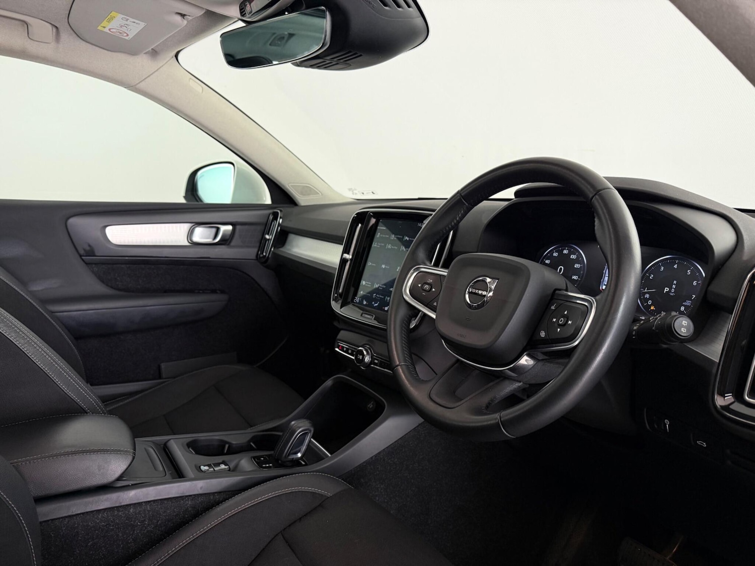 Used Volvo XC40 2018 for sale - 77599207: Photo 11