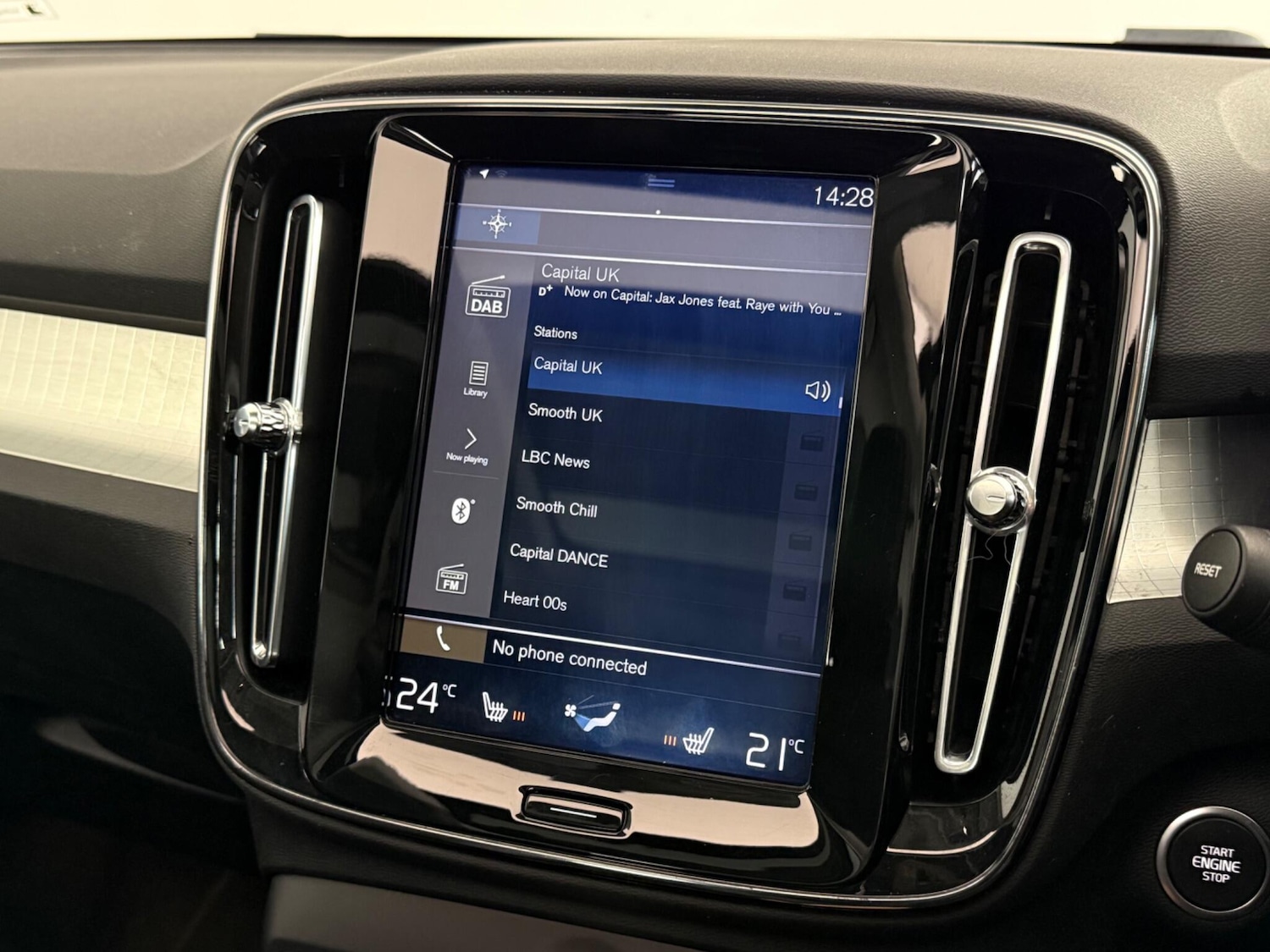 Used Volvo XC40 2018 for sale - 77599207: Photo 27