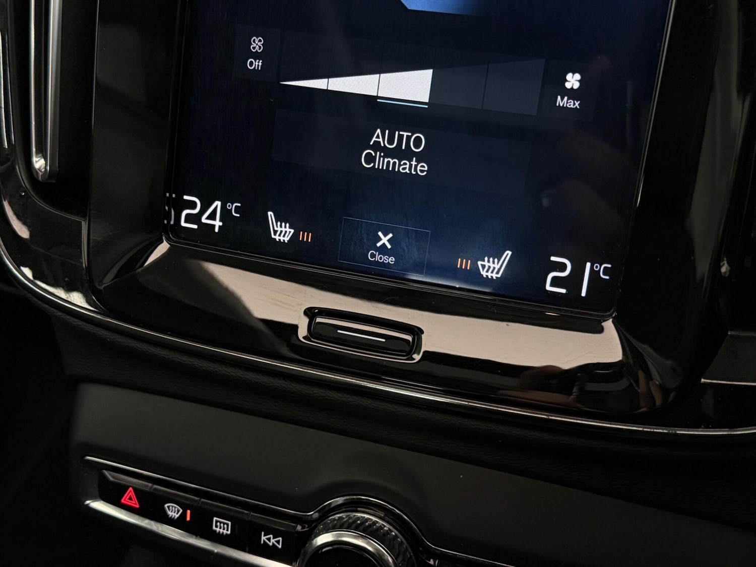 Used Volvo XC40 2018 for sale - 77599207: Photo 35