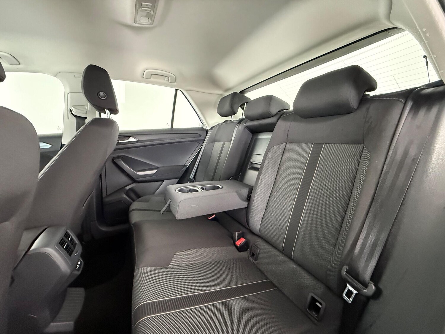 Used Volkswagen T-Roc 2022 for sale - 77259688: Photo 16