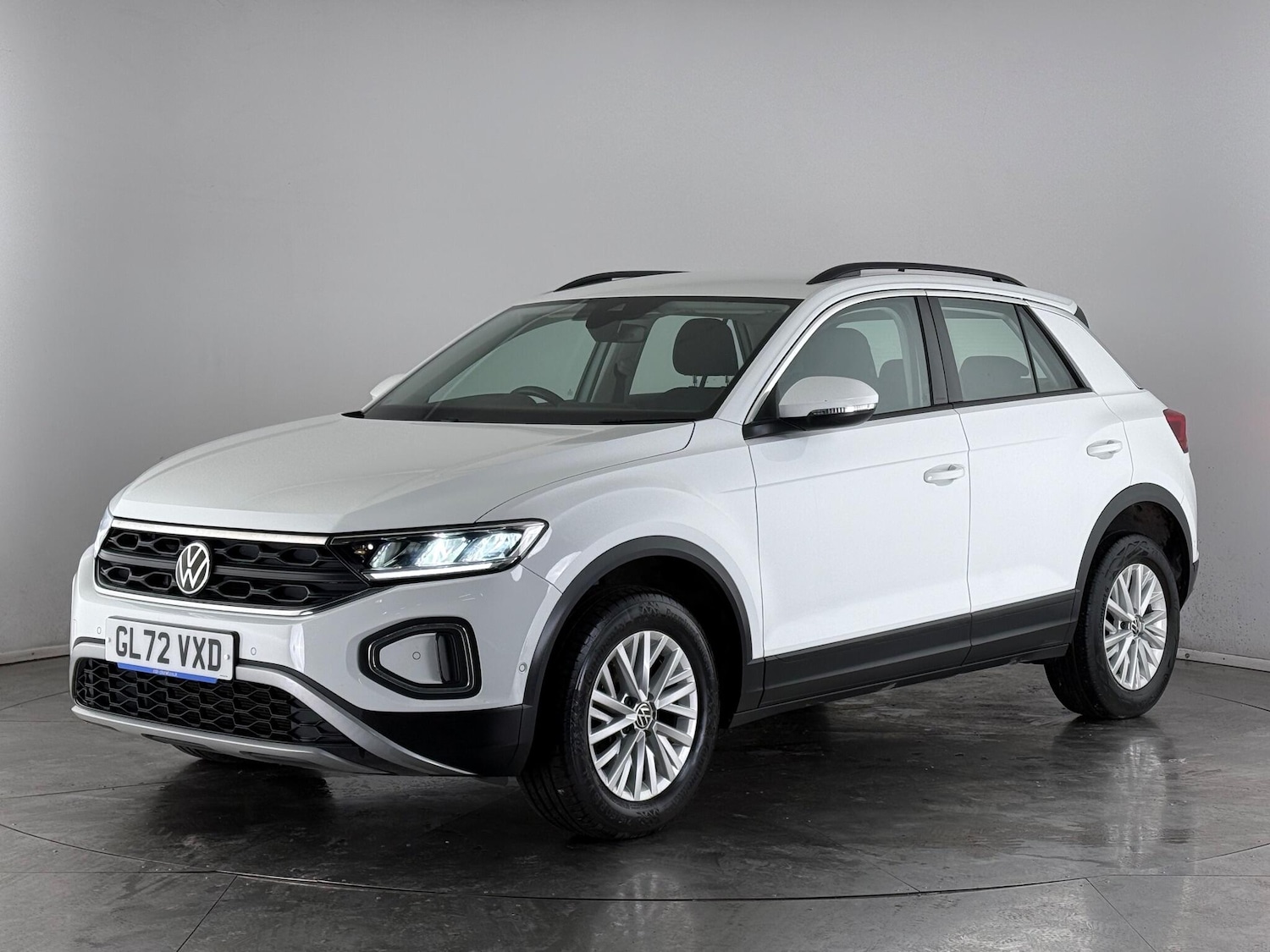 Used Volkswagen T-Roc 2022 for sale - 77259688: Photo 2