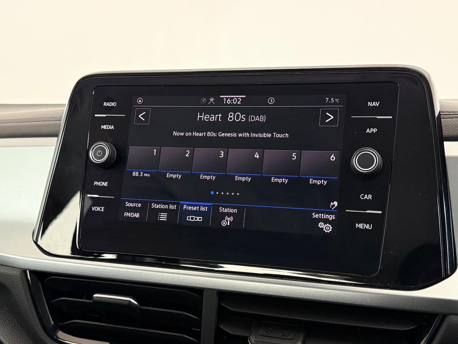 Used Volkswagen T-Roc 2022 for sale - 77259688: Photo 24