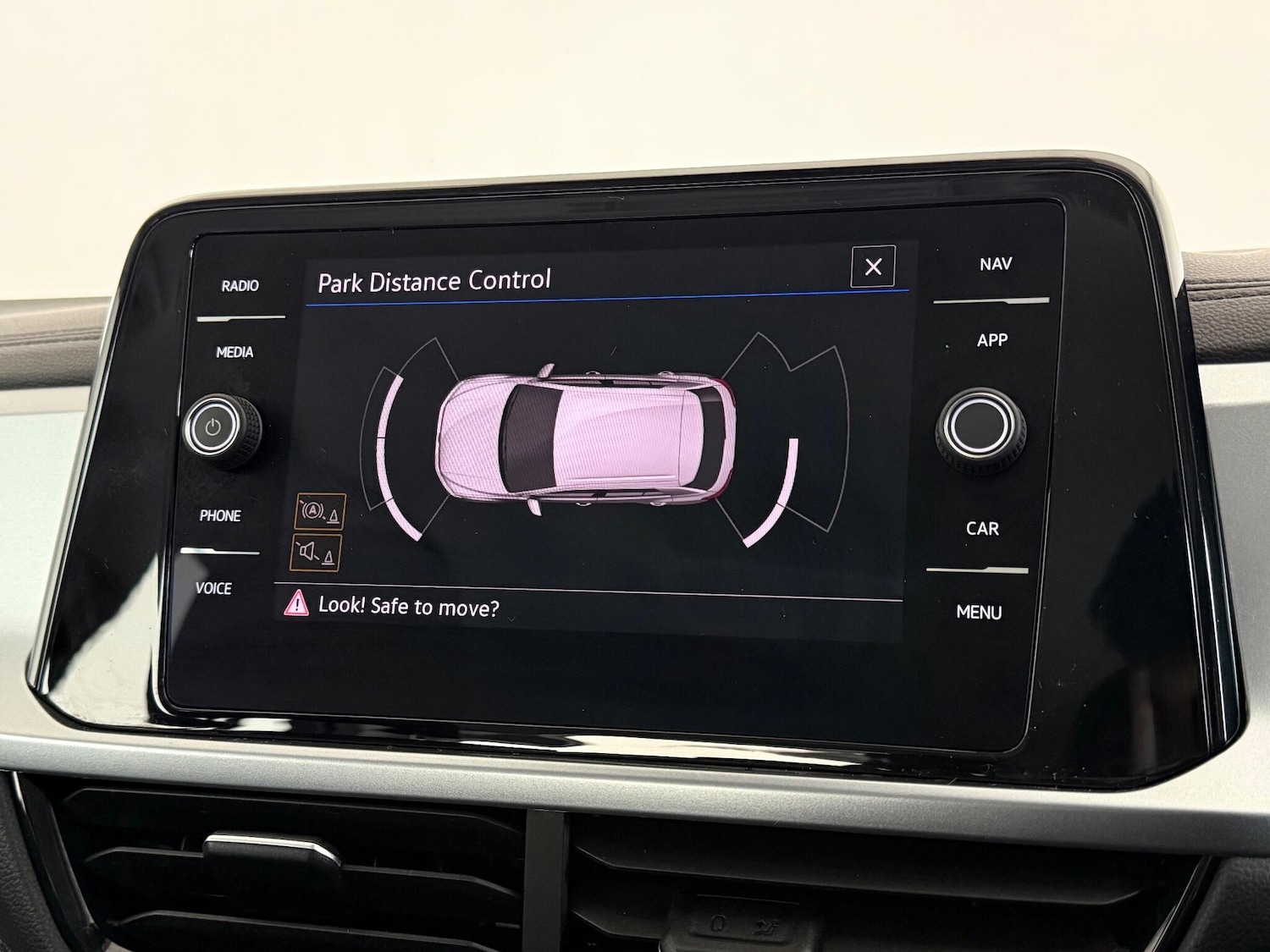 Used Volkswagen T-Roc 2022 for sale - 77259688: Photo 25