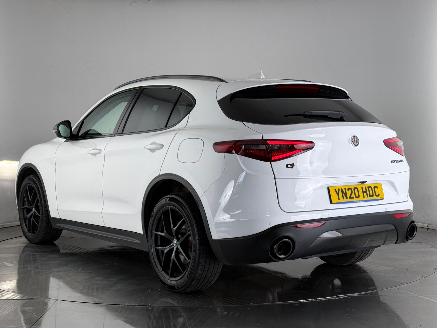 Used Alfa Romeo Stelvio 2020 for sale - 77613114: Photo 4