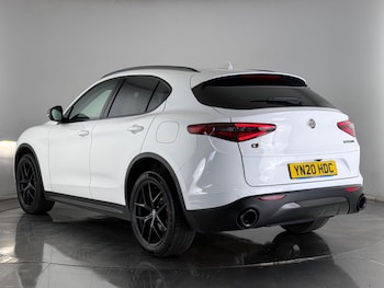 Used Alfa Romeo Stelvio 2020 for sale - 77613114: Photo