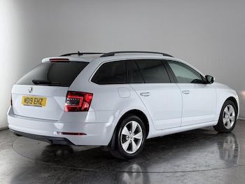 Used Skoda Octavia 2019 for sale - 75703475: Photo