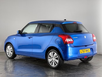 Used Suzuki Swift 2017 for sale - 76572570: Photo