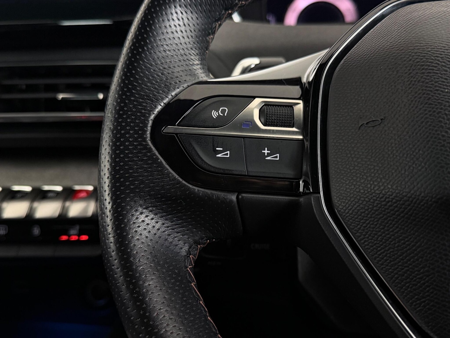 Used Peugeot 3008 2021 for sale - 77259934: Photo 24