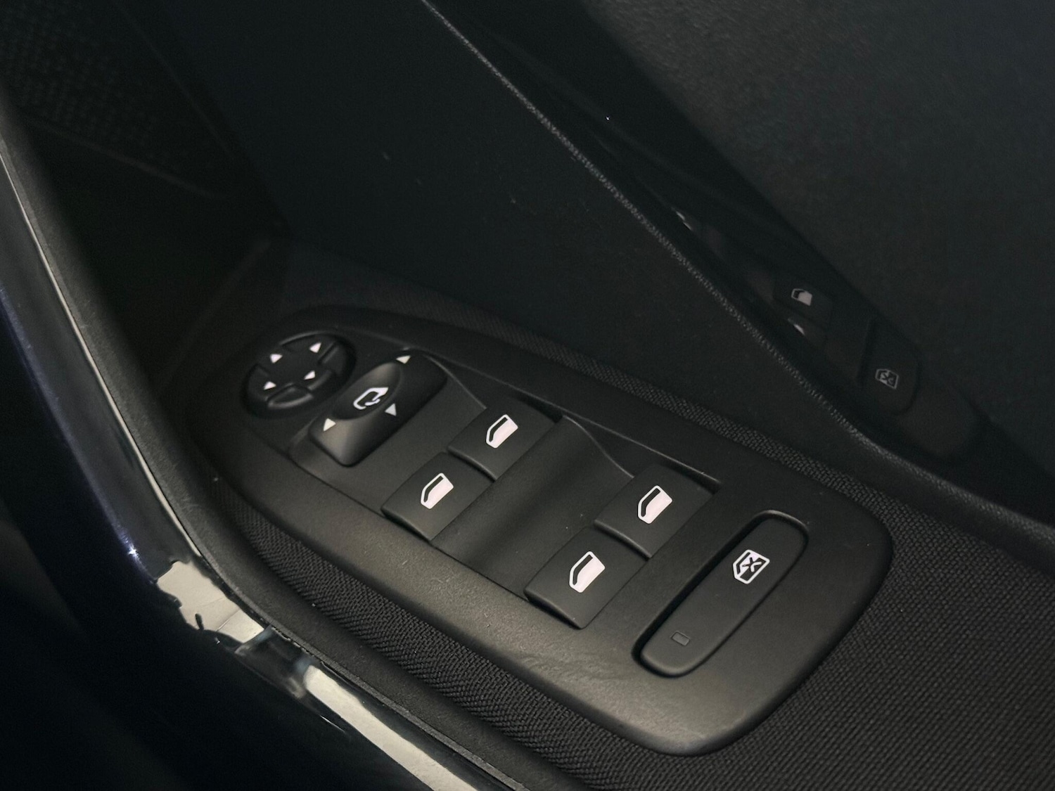 Used Peugeot 208 2018 for sale - 77243513: Photo 20