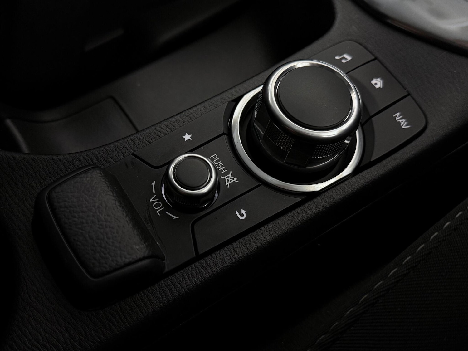 Used Mazda Mazda2 2016 for sale - 77222227: Photo 31