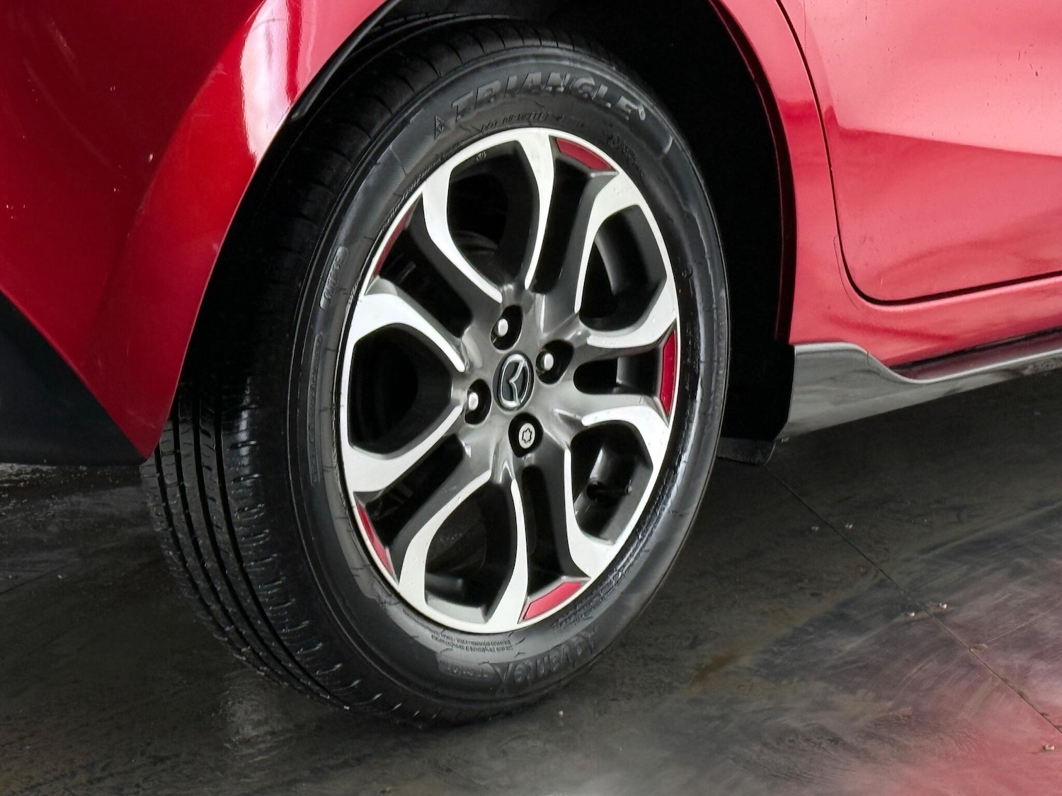 Used Mazda Mazda2 2016 for sale - 77222227: Photo 9