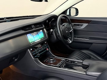Used Jaguar XF 2018 for sale - 78935519: Photo