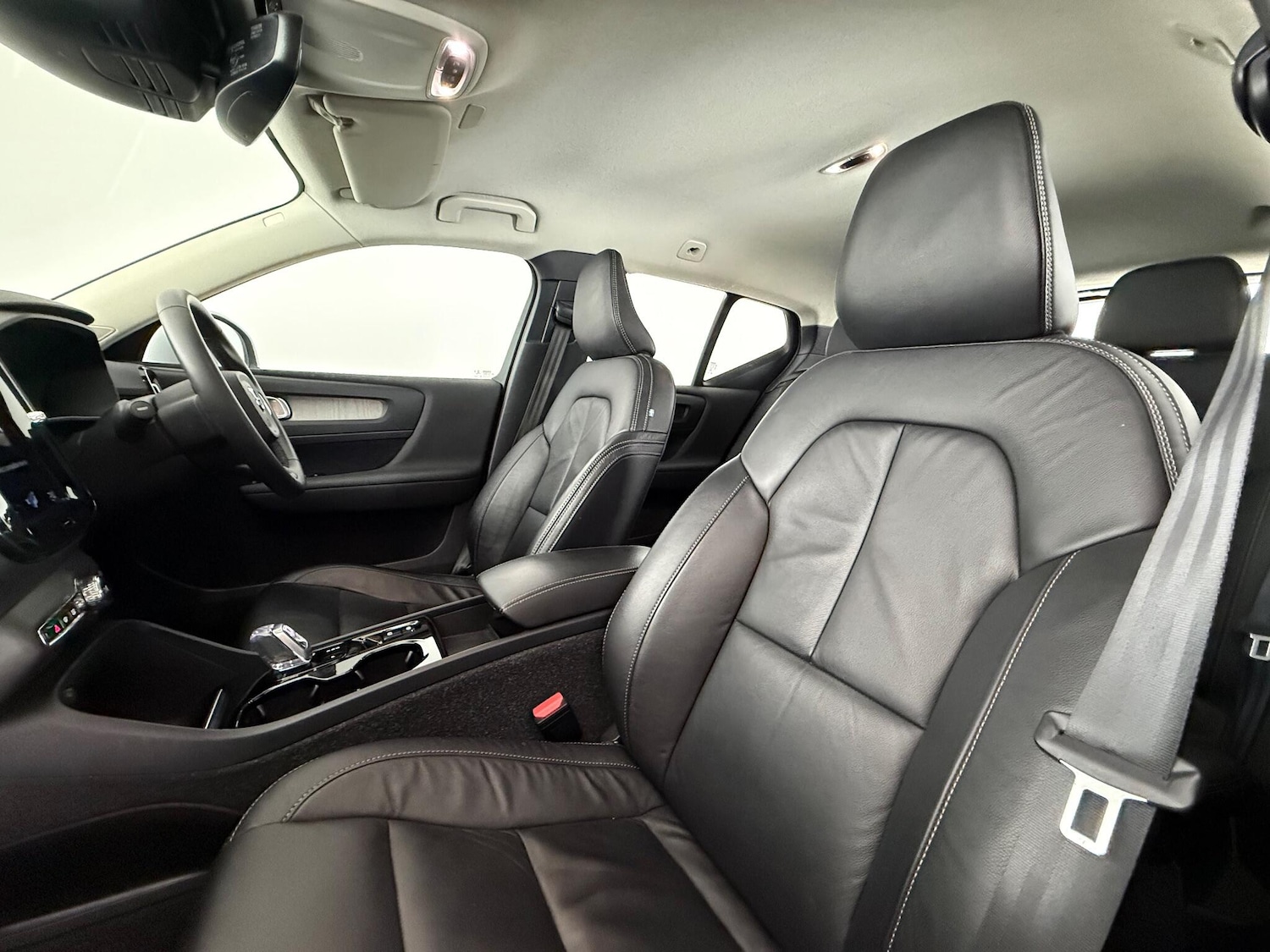 Used Volvo XC40 2021 for sale - 77260303: Photo 14