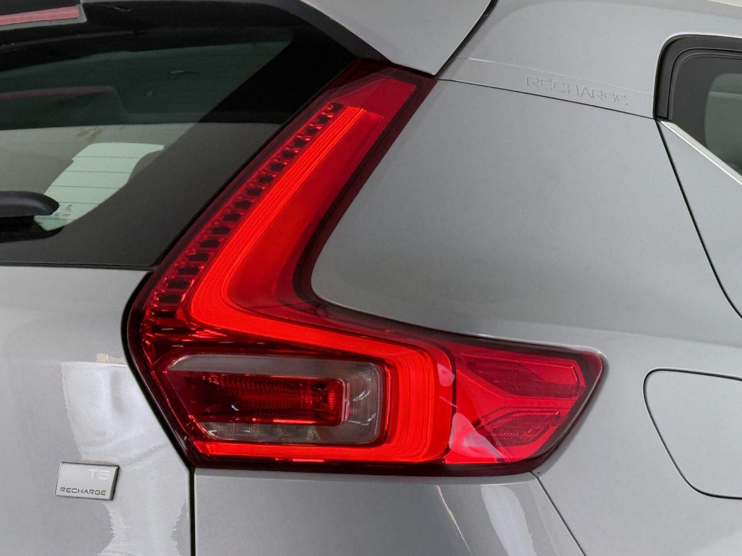 Used Volvo XC40 2021 for sale - 77260303: Photo 8