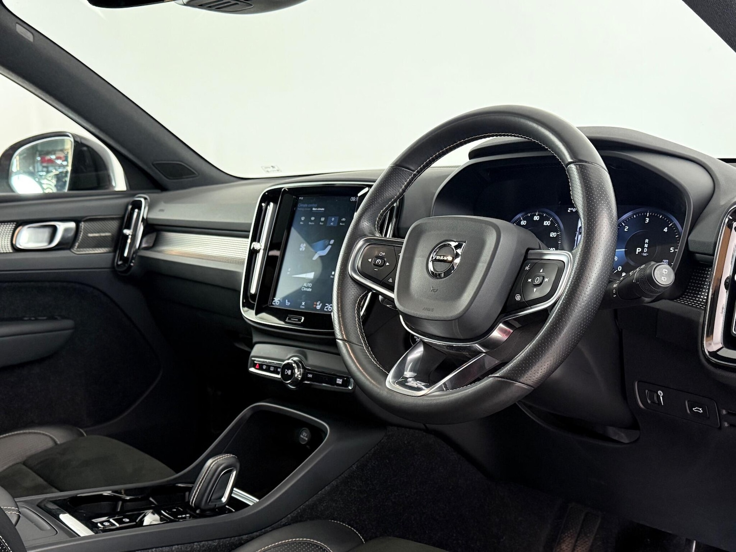 Used Volvo XC40 2018 for sale - 77260621: Photo 18