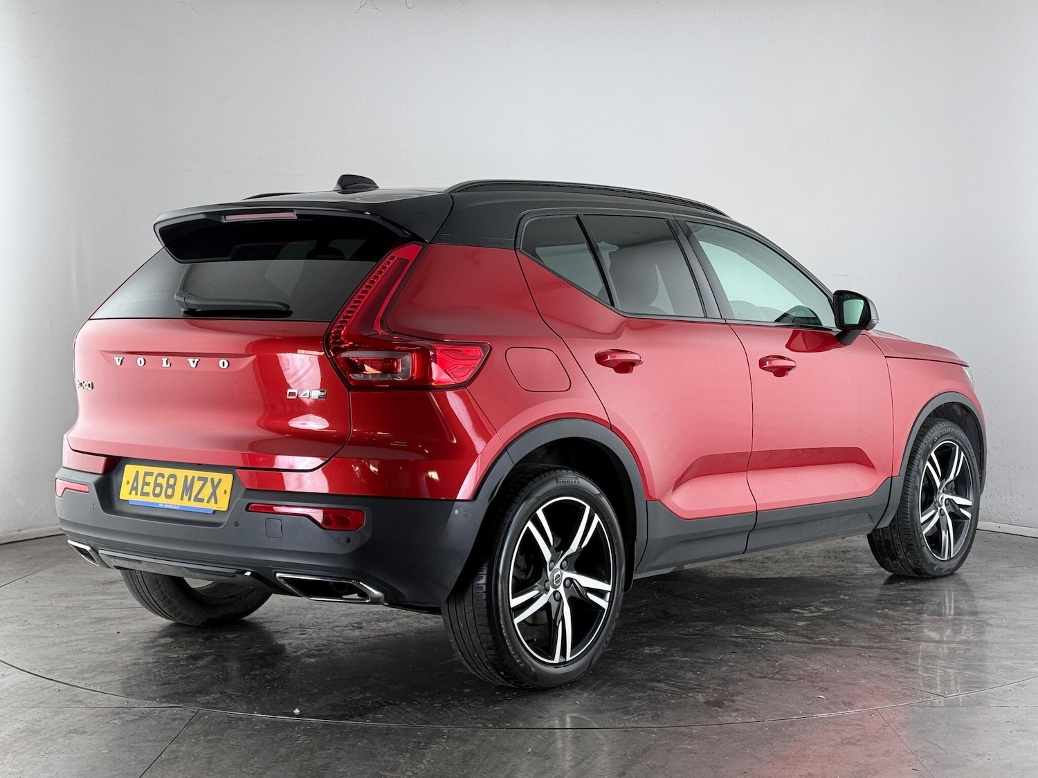 Used Volvo XC40 2018 for sale - 77260621: Photo 6