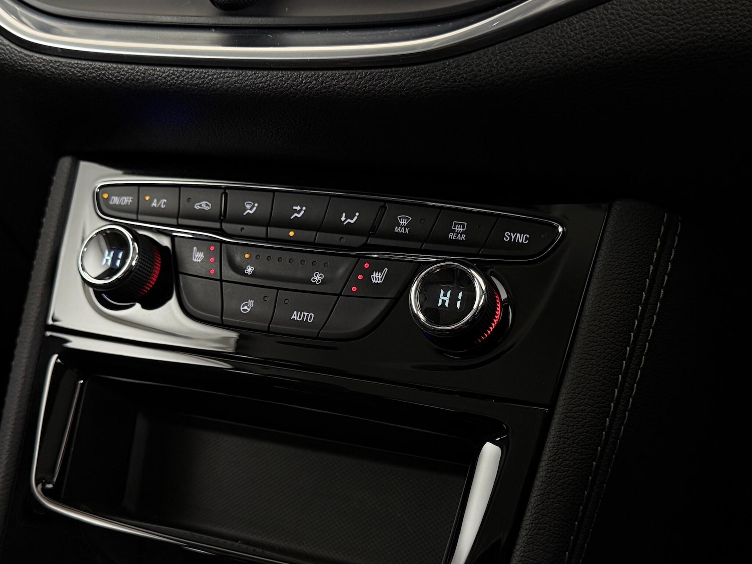 Used Vauxhall Astra 2020 for sale - 77243755: Photo 28