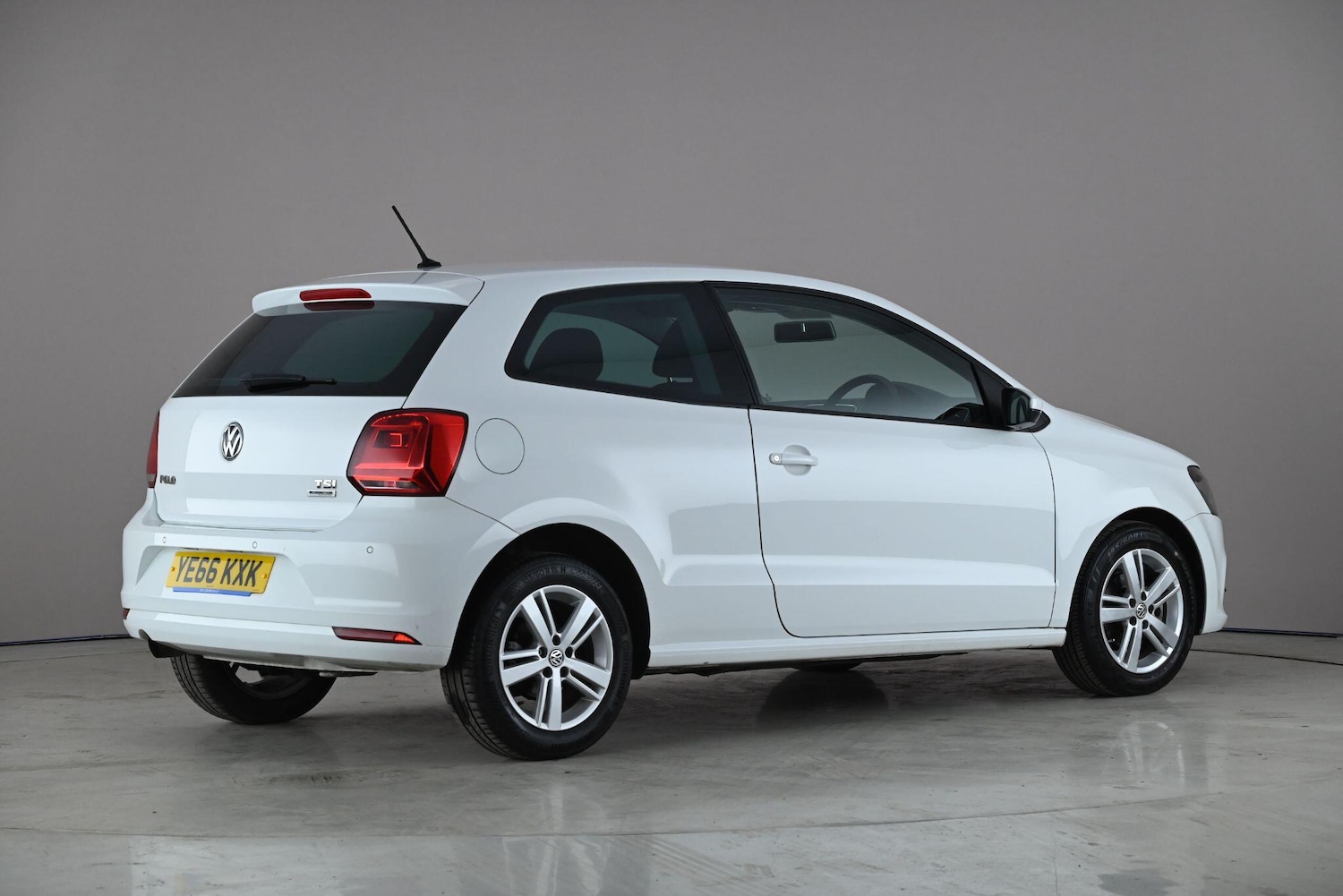 Used Volkswagen Polo 2016 for sale - 78185847: Photo 3