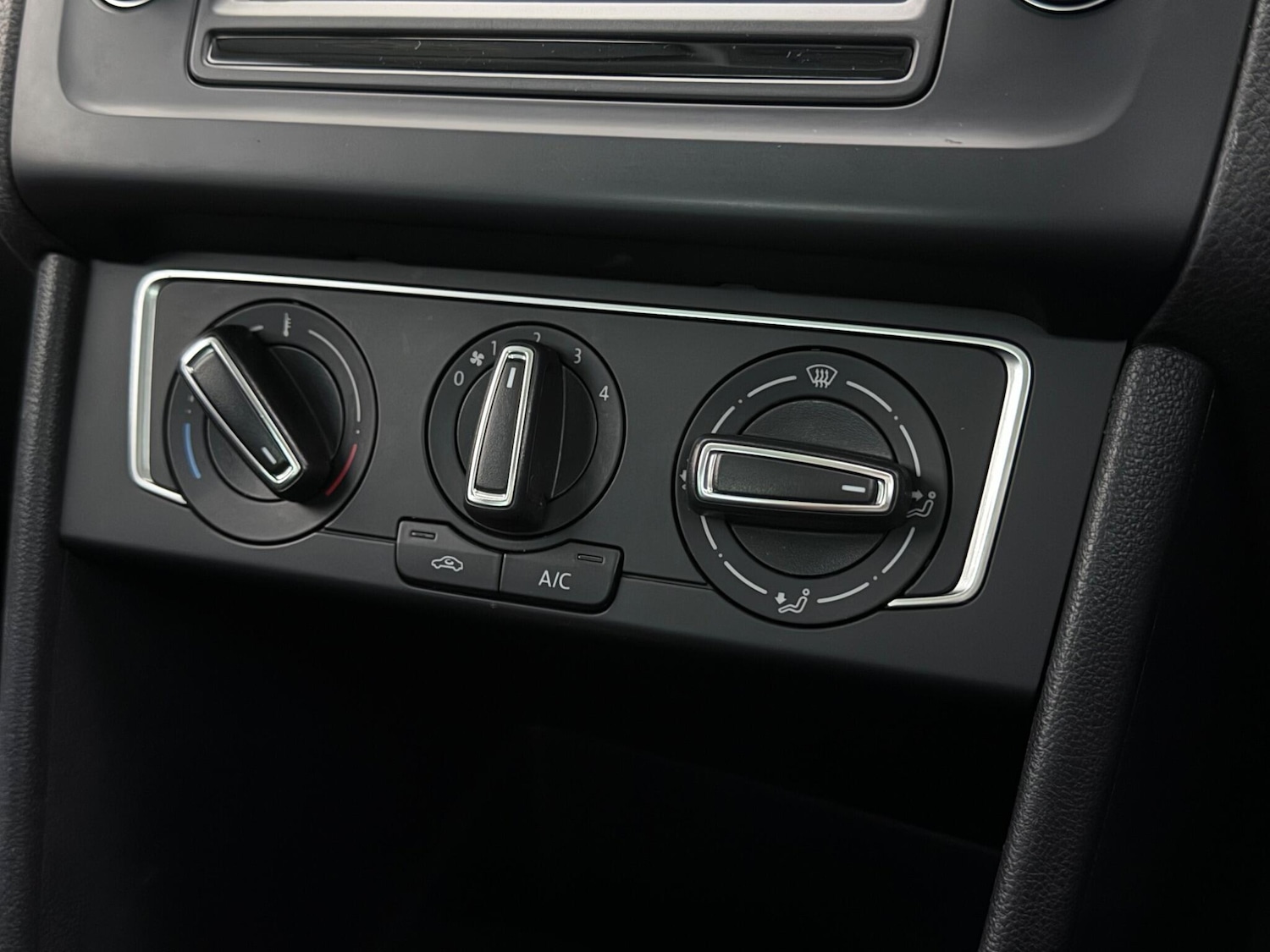 Used Volkswagen Polo 2016 for sale - 78185847: Photo 34