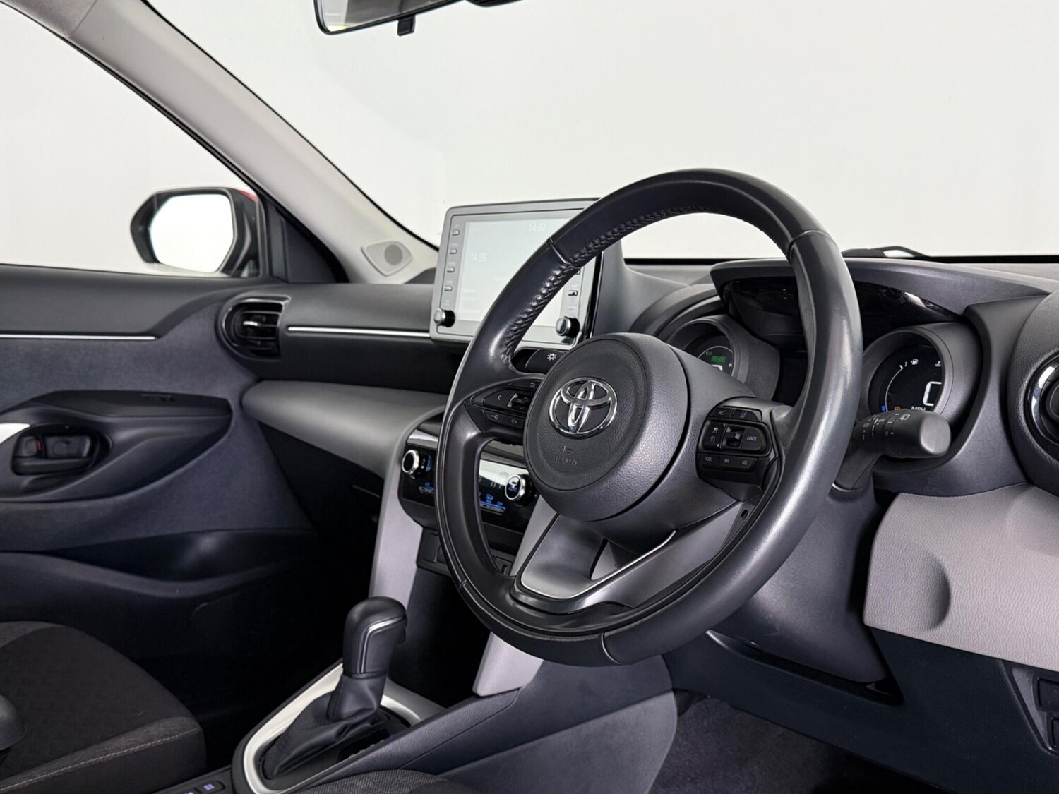 Used Toyota Yaris Cross 2021 for sale - 77701822: Photo 15