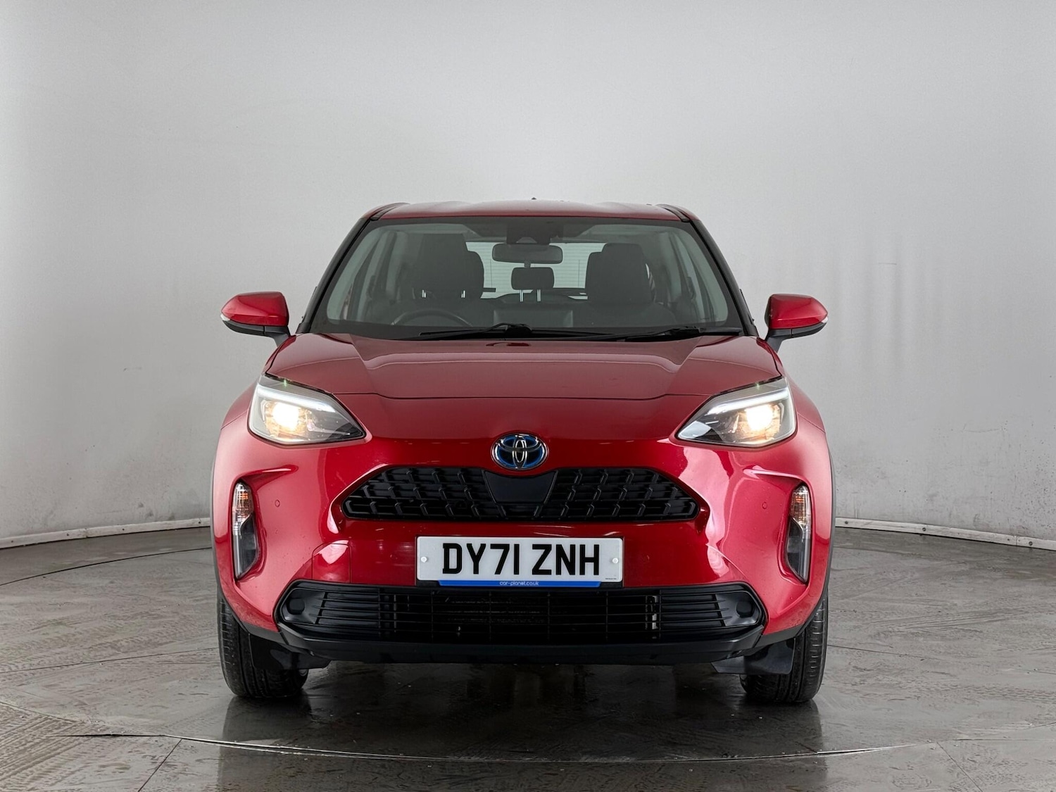 Used Toyota Yaris Cross 2021 for sale - 77701822: Photo 2