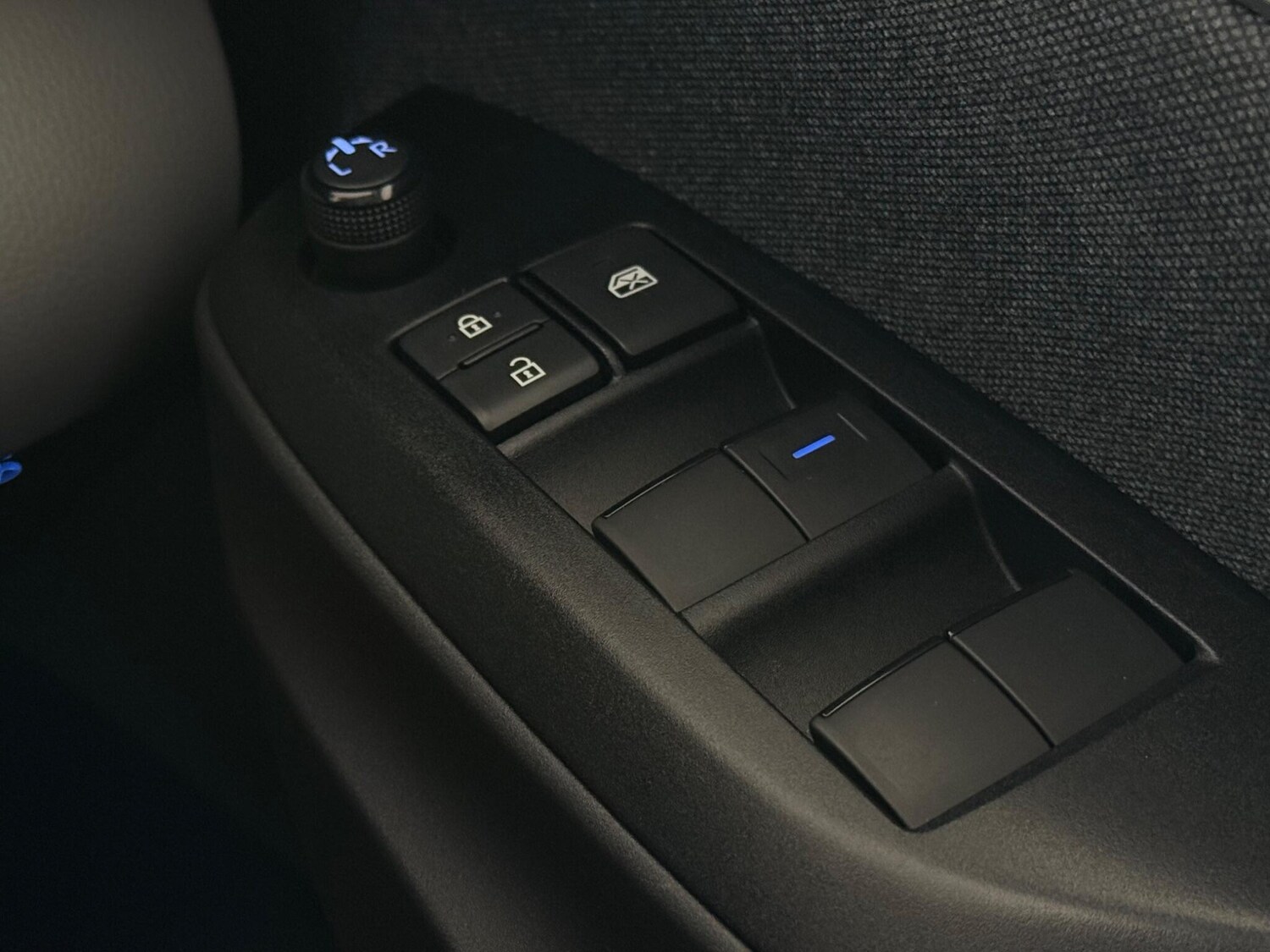 Used Toyota Yaris Cross 2021 for sale - 77701822: Photo 27