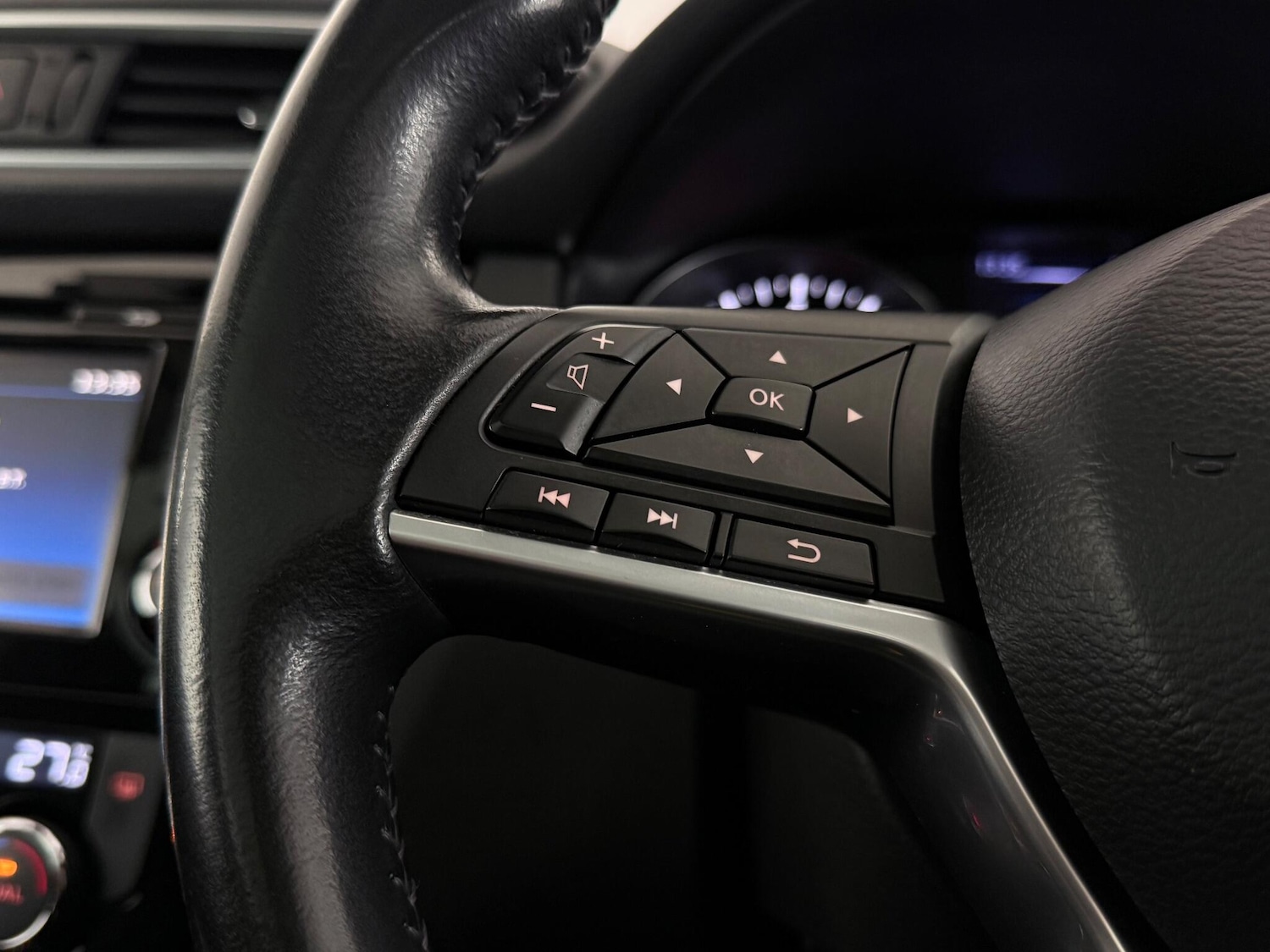 Used Nissan Qashqai 2018 for sale - 77222396: Photo 17