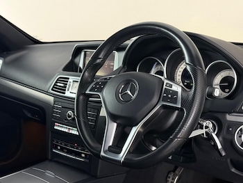 Used Mercedes-Benz E Class 2015 for sale - 79337857: Photo