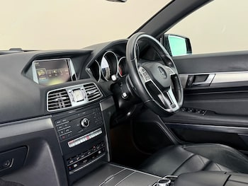 Used Mercedes-Benz E Class 2015 for sale - 79337857: Photo