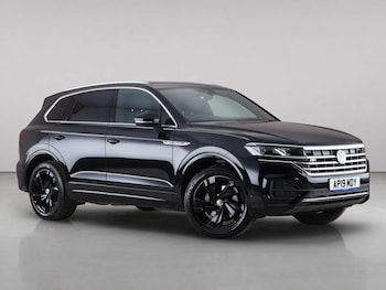 Used Volkswagen Touareg 2019 for sale - 79353467: Photo