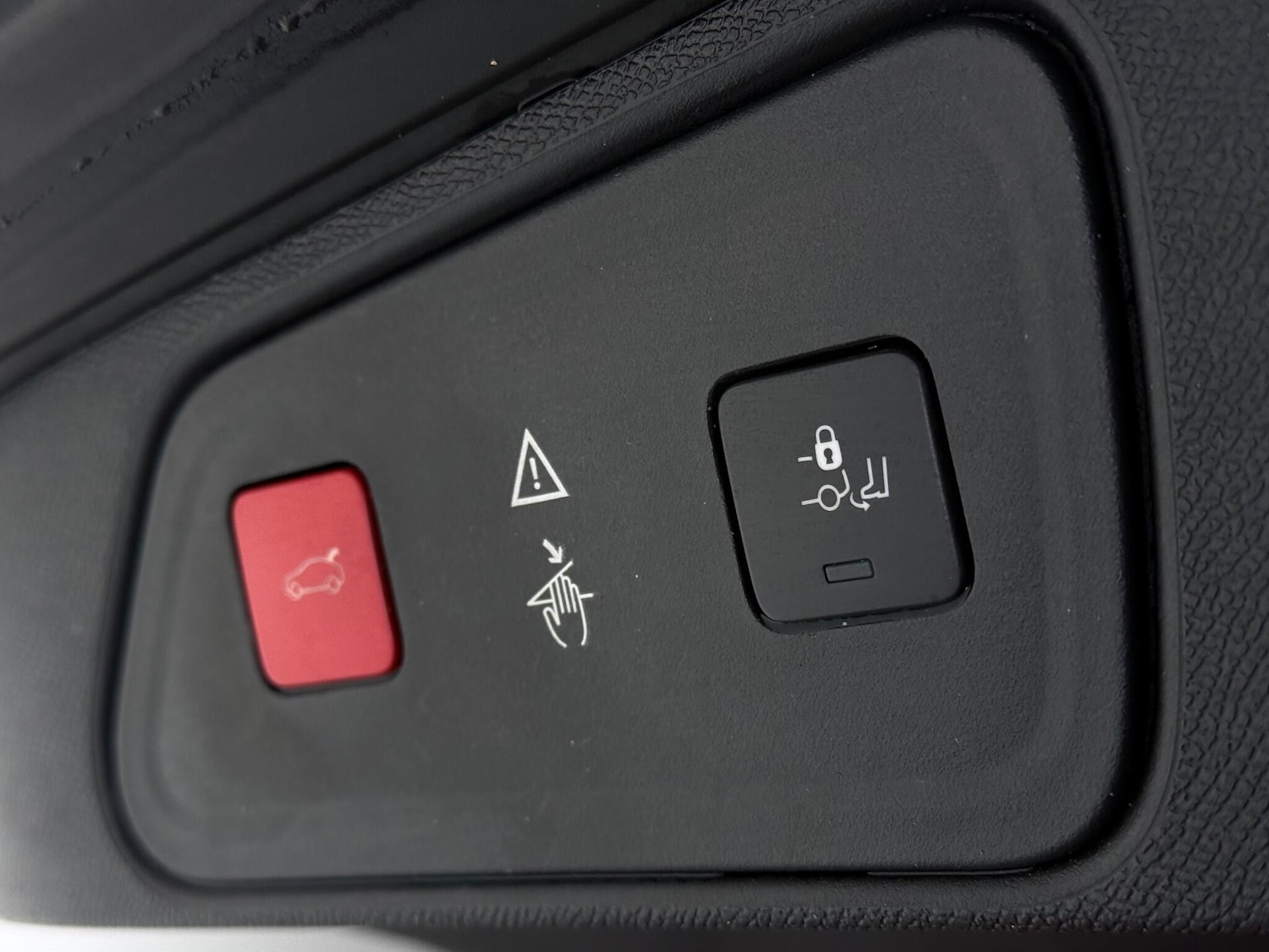 Used Peugeot 3008 2018 for sale - 76701066: Photo 11