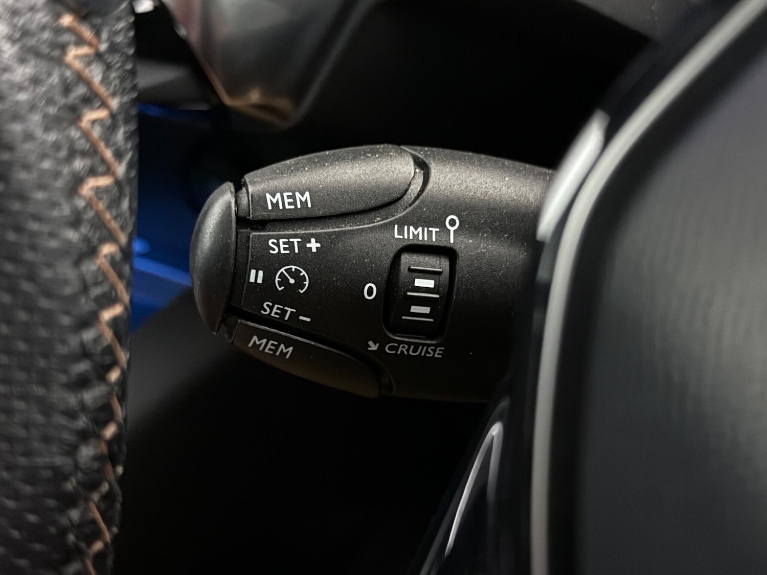 Used Peugeot 3008 2018 for sale - 76701066: Photo 25