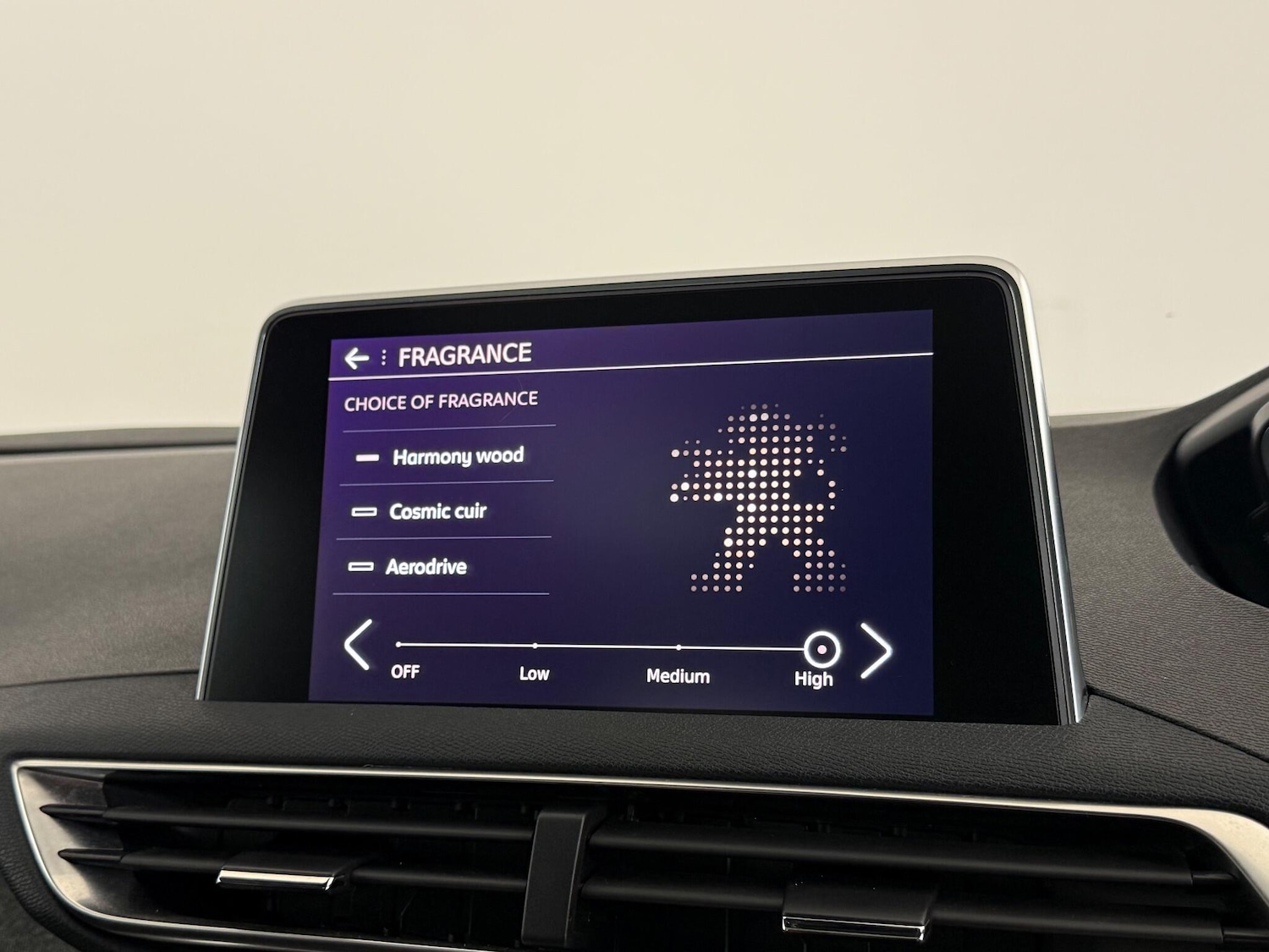 Used Peugeot 3008 2018 for sale - 76701066: Photo 33