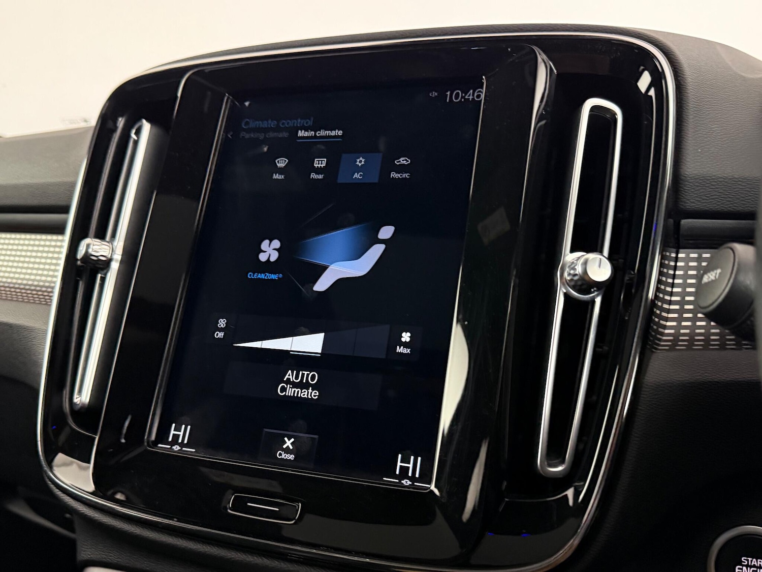 Used Volvo XC40 2020 for sale - 77144654: Photo 31