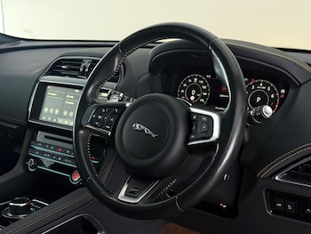 Used Jaguar F-Pace 2019 for sale - 79189238: Photo