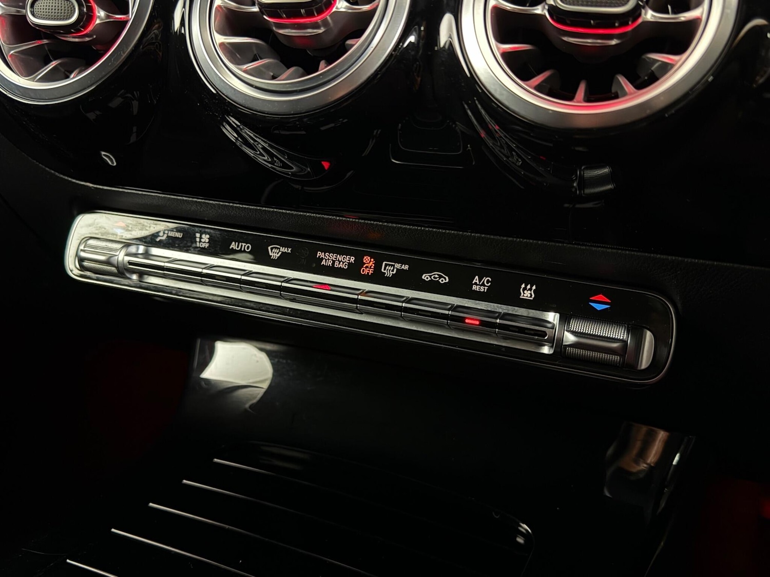 Used Mercedes-Benz CLA 2021 for sale - 77082000: Photo 39