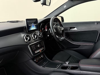 Used Mercedes-Benz GLA 2020 for sale - 79602397: Photo