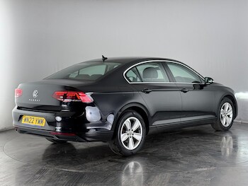 Used Volkswagen Passat 2022 for sale - 76467035: Photo