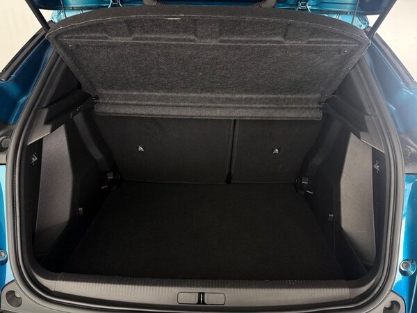 Used Peugeot 2008 2025 for sale - 76273983: Photo 12