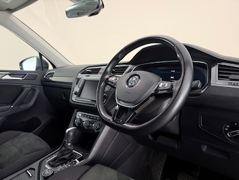 Used Volkswagen Tiguan 2017 for sale - 79497315: Photo