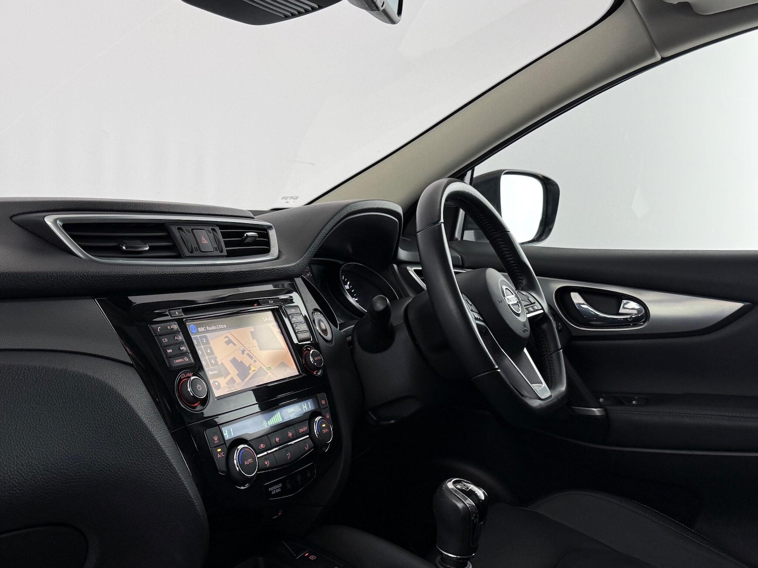 Used Nissan Qashqai 2018 for sale - 77182476: Photo 18