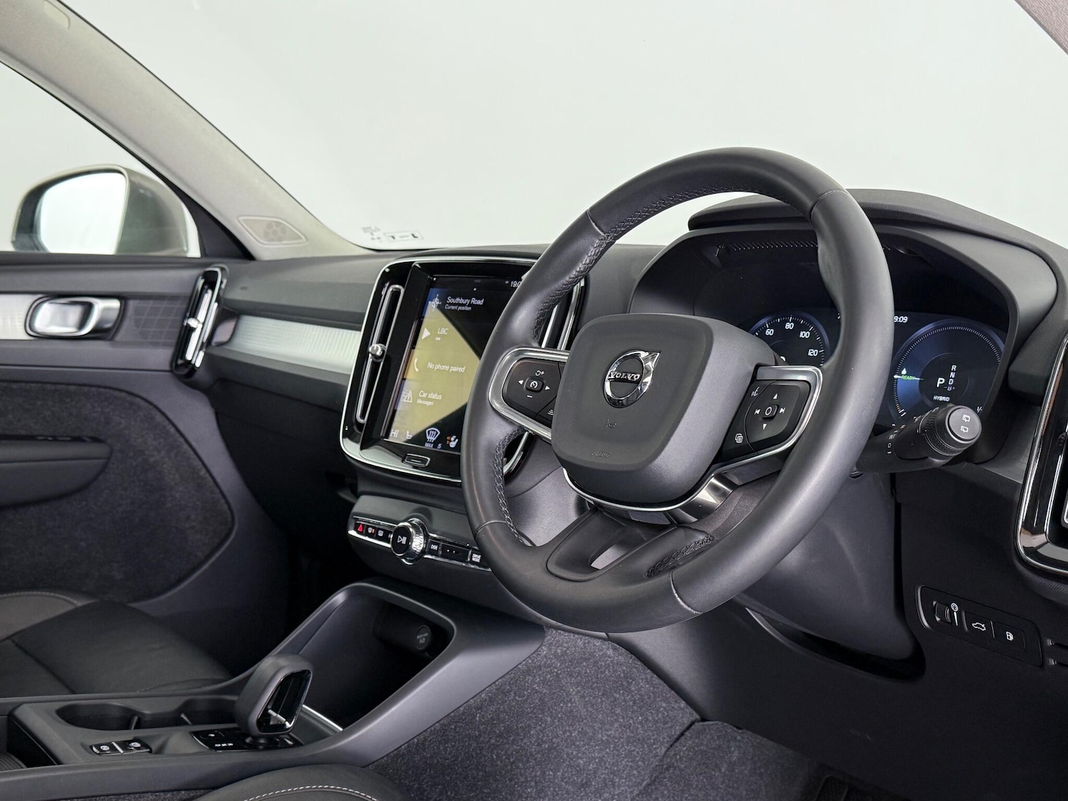 Used Volvo XC40 2021 for sale - 76607201: Photo 15