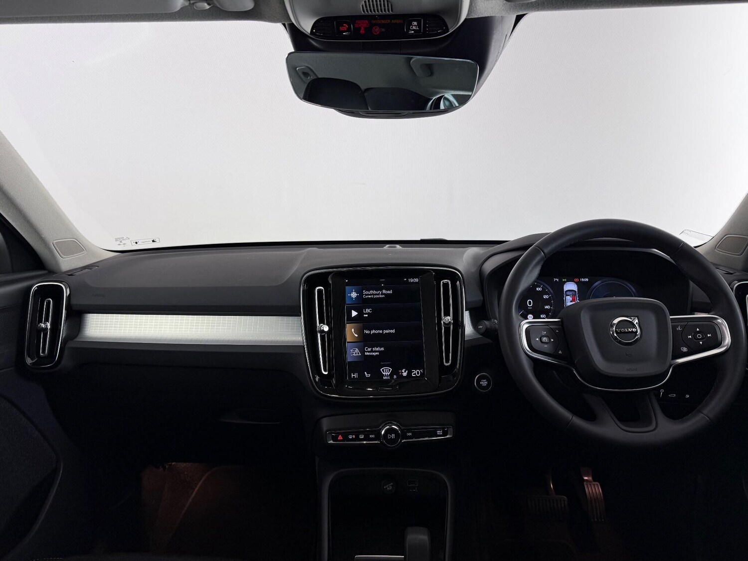 Used Volvo XC40 2021 for sale - 76607201: Photo 21