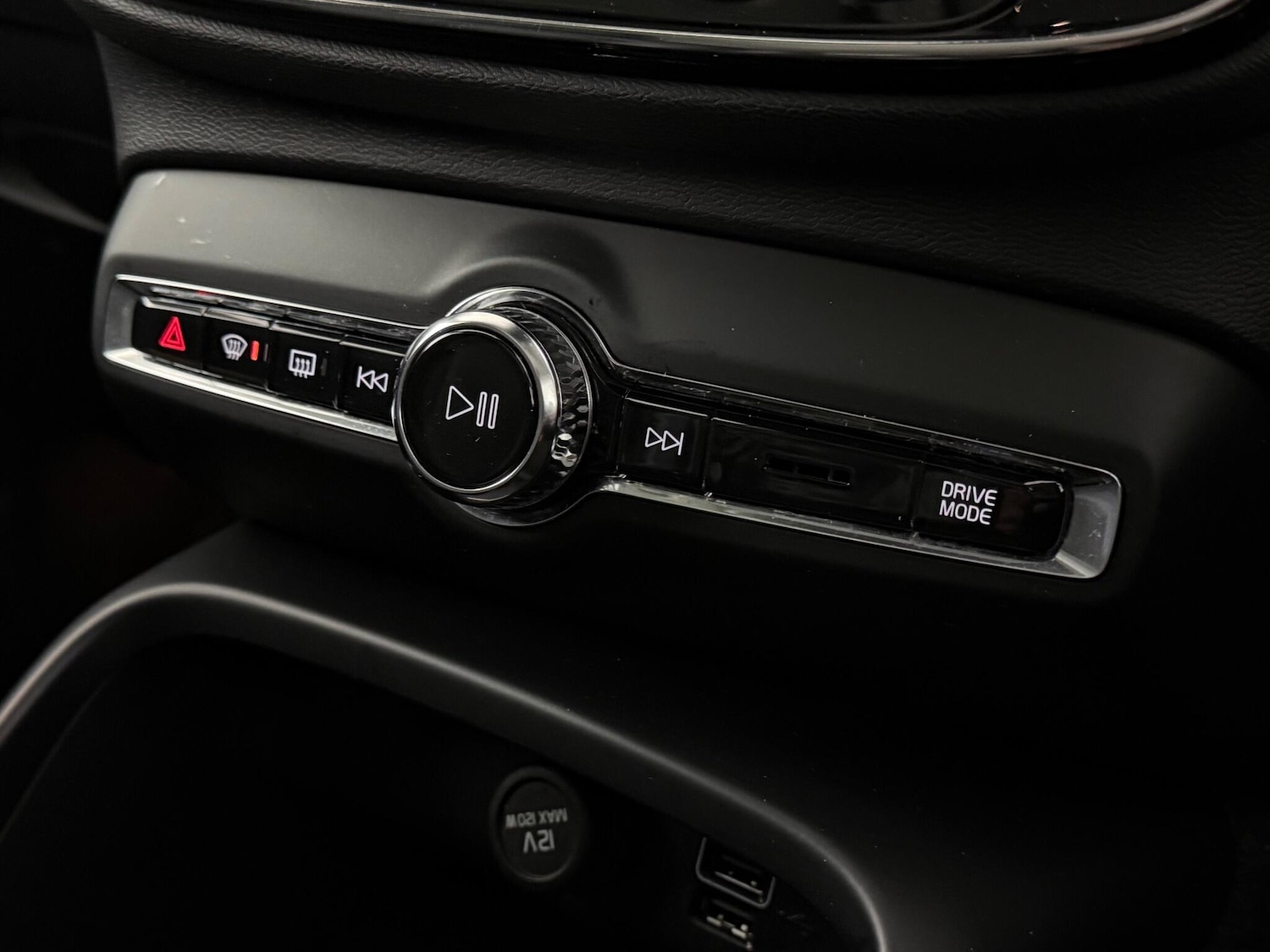 Used Volvo XC40 2021 for sale - 76607201: Photo 43