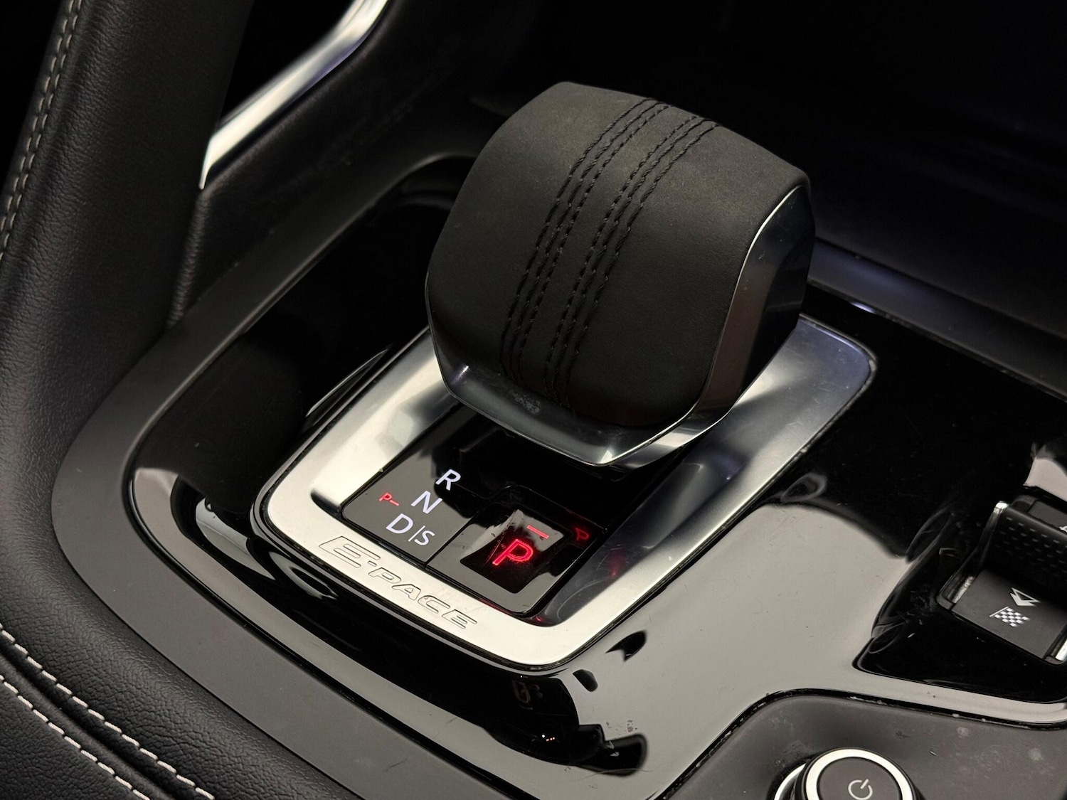 Used Jaguar E-Pace 2021 for sale - 77216652: Photo 38