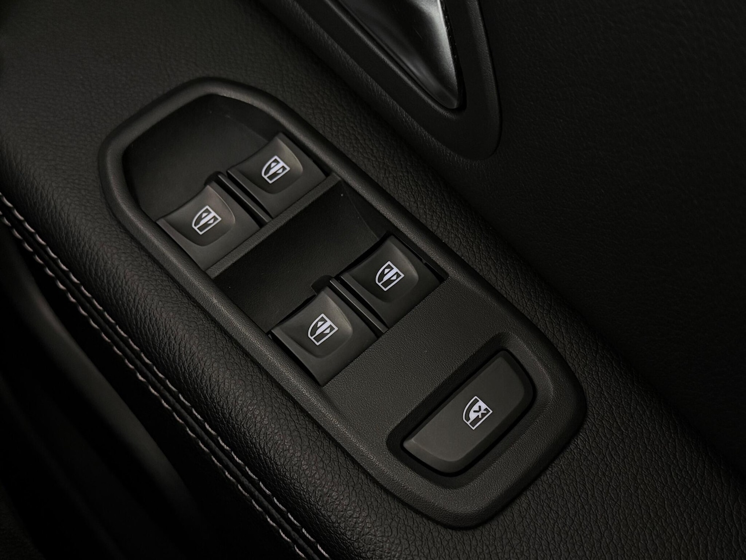 Used Dacia Duster 2018 for sale - 77182474: Photo 30