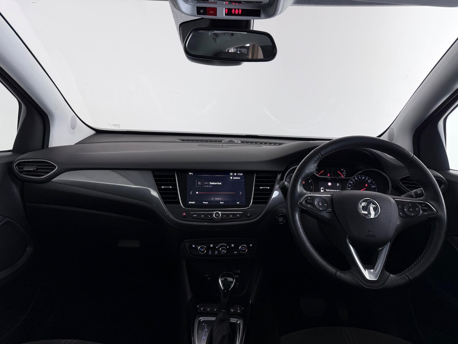 Used Vauxhall Crossland 2024 for sale - 77182767: Photo 14