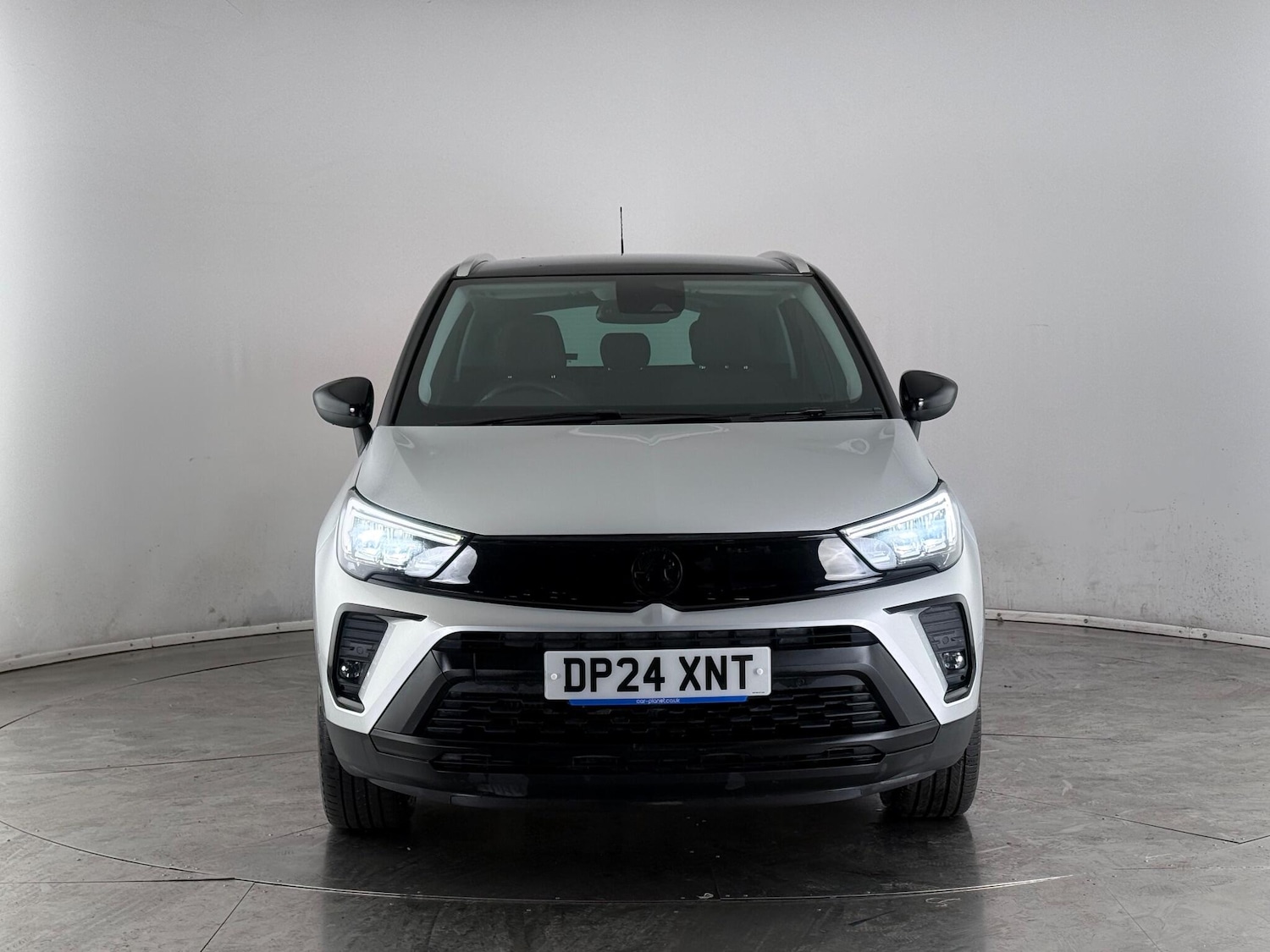 Used Vauxhall Crossland 2024 for sale - 77182767: Photo 2